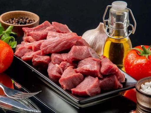 Deli meat recalled by Boar's Head amid listeria outbreak report