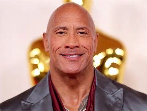 Dwayne Johnson, piovono accuse sull’attore: «Non gliene frega un ca**o»