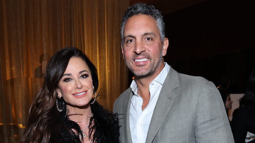 Kyle Richards Snubs Mauricio Umansky on Father’s Day