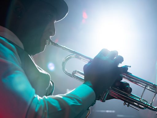 Photos: First Look at Drury Lane Theatre's AIN'T MISBEHAVIN'