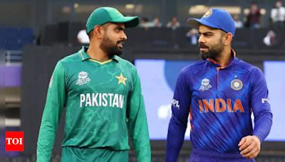 Virat Kohli vs Babar Azam: T20 World Cup rivalry renewed | Cricket News - Times of India