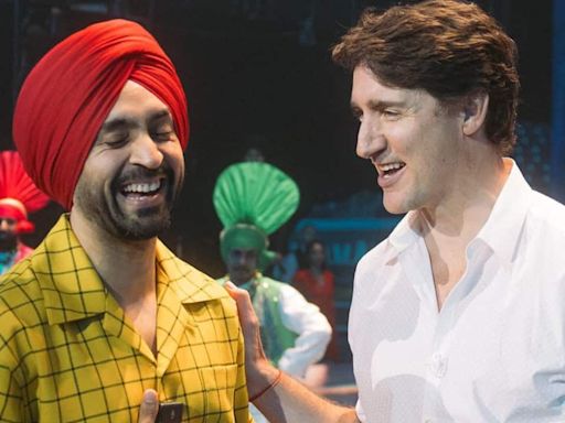 Justin Trudeau joins Diljit Dosanjh on stage, the latter praises Canada’s diversity