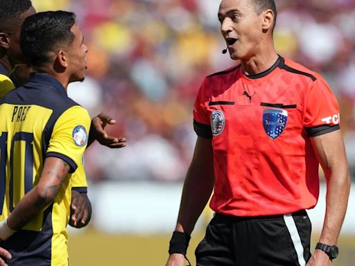 Así le fue a Wilmar Roldán en su primer partido de la Copa América: la roja a Enner Valencia y el ‘blooper’ que protagonizó