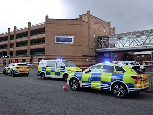 Major road closed after serious rush-hour crash