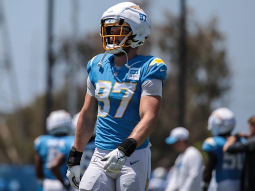Joey Bosa left Chargers' practice early with hand/wrist injury