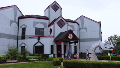 Children's Museum of Illinois unveils new climber