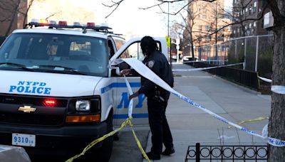 Cops shoot man after he tried to stab them, other people on E. Harlem street