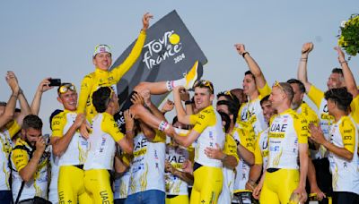 Pogacar conquista el Tour de Francia por tercera ocasión y celebra ganando la última etapa