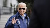 Biden aparece por primera vez en público después de poner fin a su campaña presidencial