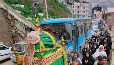 Shia community carries out procession on Muharram