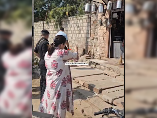 VIDEO: IAS Tina Dabi Scolds Barmer Shopkeepers During Barmer Cleanliness Inspection