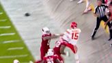 Chiefs’ Patrick Mahomes threw an incredible pass while he was jumping out of bounds