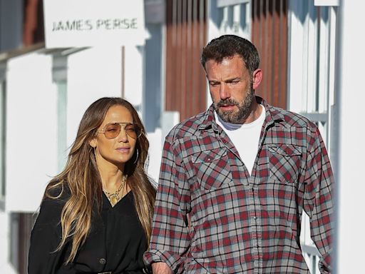 “Previously Absent” Pics of Jennifer Lopez and Ben Affleck’s $60 Million Mansion Have Popped Up on Zillow...