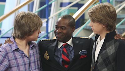 Dylan and Cole Sprouse’s Suite Life of Zack & Cody Reunion With Phill Lewis Is a Blast From the Past - E! Online