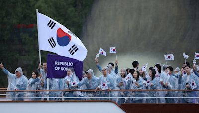 IOC apologises to South Korea over Olympics ceremony gaffe