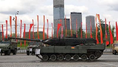 Angeblich in Awdijiwka erbeutet Moskau stellt Leopard-2-Panzer als Trophäe aus