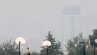 Edmonton weather: Wildfire smoke makes extreme heat wave even more dangerous