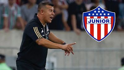 Jorge Almirón, técnico de Colo Colo, se quejó por el calendario de Junior previo a la Copa Libertadores