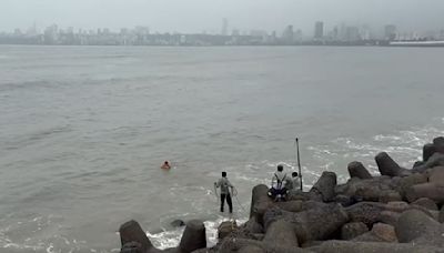 Mumbai Tragedy: 23-Year-Old TCS Employee Dies By Suicide At Marine Drive After Sending Farewell Message