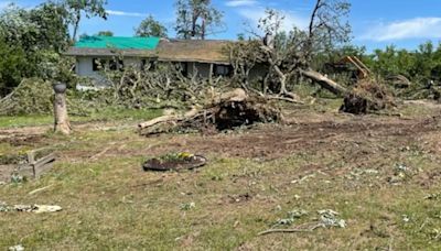 Tornado leaves behind extensive damage in Barry & Lawrence Counties