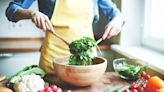 What to put in salad: Healthiest ingredients and recipes to try