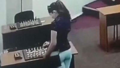 有片／俄冠軍女棋士在對手「棋盤抹水銀」 狠心下毒過程曝│TVBS新聞網