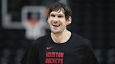 Boban Marjanović heroically misses free throw to give Clippers fans free chicken | Sporting News