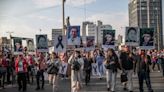 Colectivos y organizaciones salen a marchar en Lima en defensa de la democracia en Perú