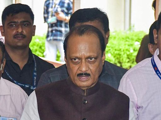 SC issues notice to Ajit Pawar on the question of ‘real NCP’