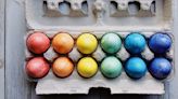 How to paint Ukrainian-style Easter Eggs in just minutes - video tutorial