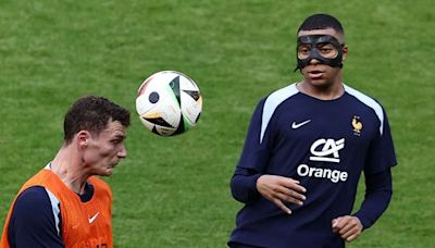 Kylian Mbappe finds face mask ‘horrible’ as France captain plays on with broken nose
