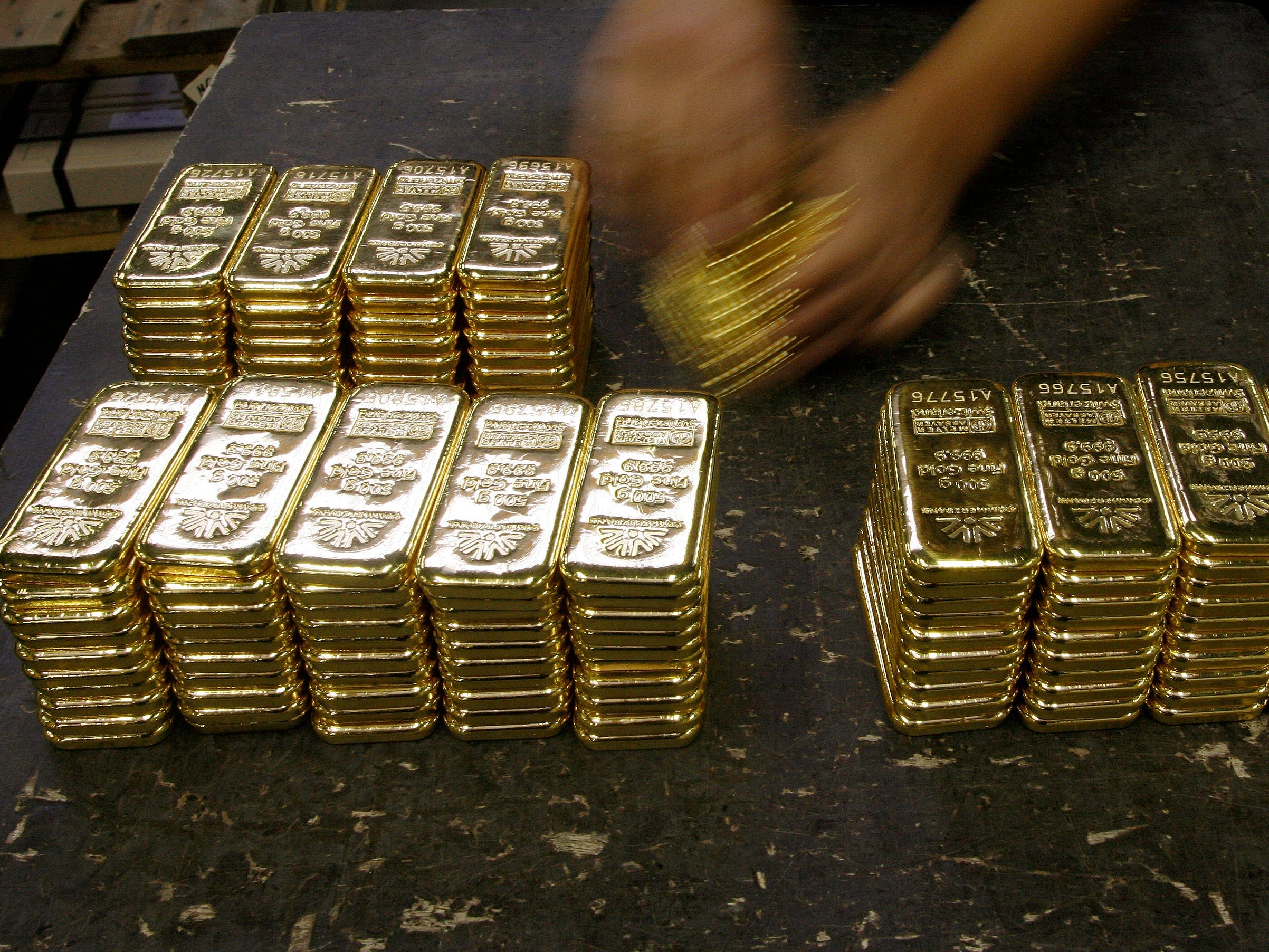 People in Korea are buying gold from vending machines and convenience stores amid 2024's frenzy for the precious metal