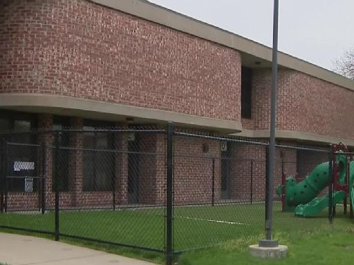 Hammond, Indiana teachers troubled by school closures