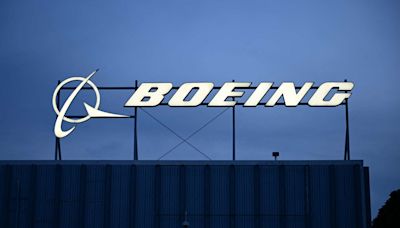 Boeing ocultó a los reguladores componentes cuestionables que quizá se instalaron en los aviones 737 Max, según un nuevo denunciante