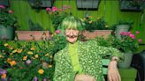 這位美國奶奶每天都只穿綠色！螢光綠穿搭不只讓她成為紐約紅人，更帶給她快樂