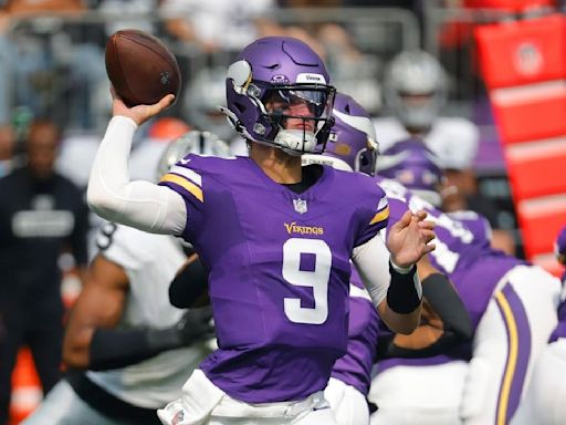 Vikings QB McCarthy held out of practice with soreness in right knee after promising preseason debut