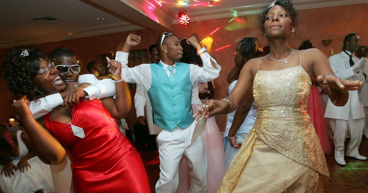 Miami High School Students Go Viral For Epic Fairytale-Themed Prom
