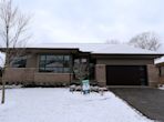 3917 Legacy Hills Dr, Bloomfield Hills MI 48304