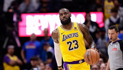 Reports: Lakers prep pitch, 3-year max deal for LeBron James