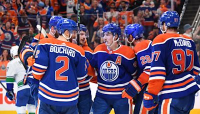 Evan Bouchard's Late Goal Wows NHL Fans as McDavid, Oilers Beat Canucks, Tie Series