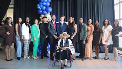 MLK group honors local students with scholarships - Port Arthur News