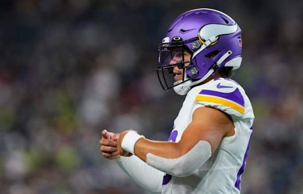 Vikings Predicted to Part Ways With $4 Million QB This Summer