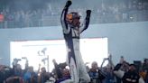 New Zealander Shane van Gisbergen wins in 1st NASCAR race at Chicago