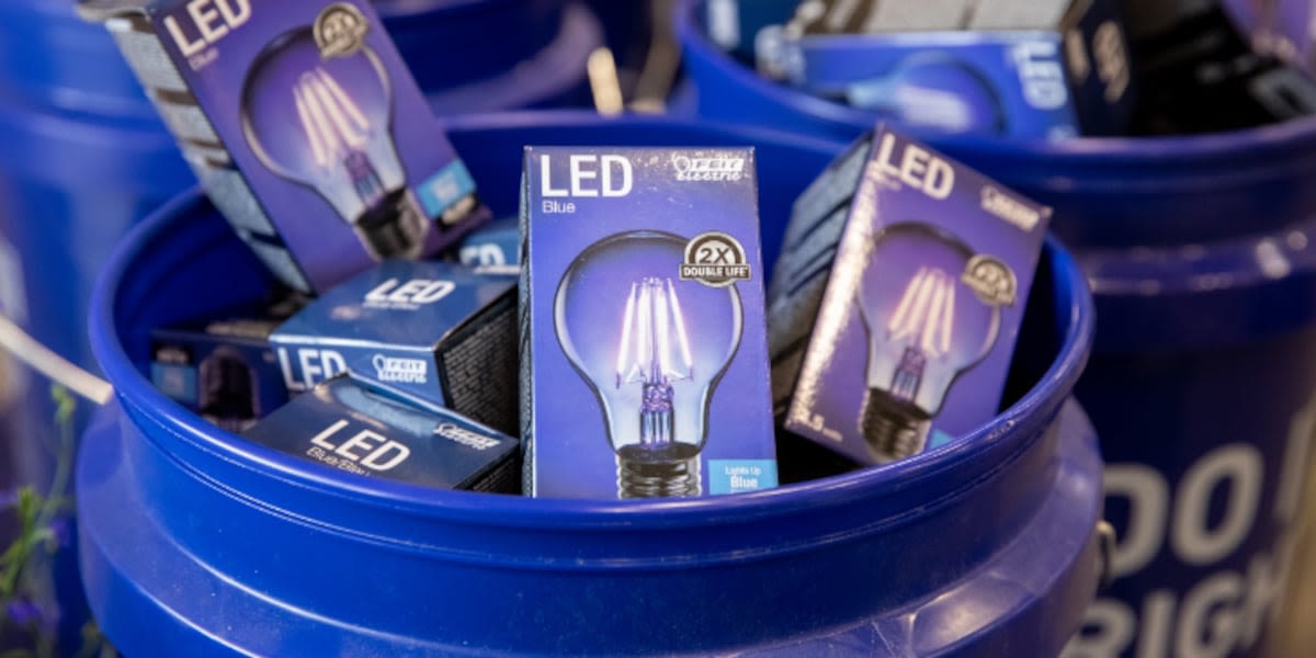 Lowe’s offering free blue lightbulbs to support fallen, injured officers