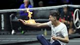 Climate change activist runs on the court at the Laver Cup and sets himself on fire