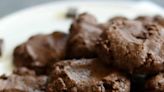 Galletas de café y chocolate sin harinas y sin horno, una receta baja en carbohidratos y sencilla de preparar