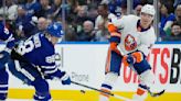 Pierre Engvall scores late as Islanders beat Maple Leafs 3-2