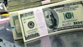 El dólar blue cotiza estable pero reaccionan los financieros