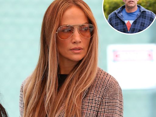 Jennifer Lopez Having ‘Worst Year of Her Life’ Amid Ben Affleck Divorce: ‘She’s Been in Tears’