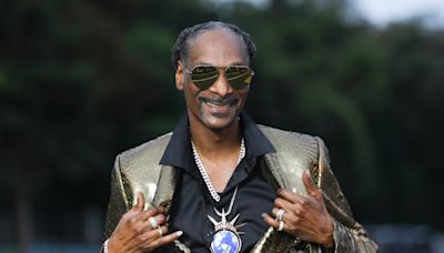 Snoop Dogg Provides Deion Sanders & Son Shilo With "High Hopes" Amid Forearm Injury